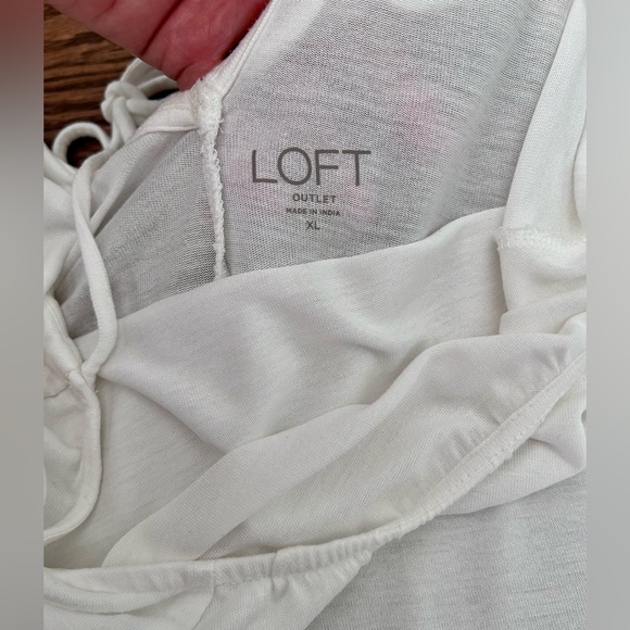 Loft Women’s Top - Picture 4 of 7